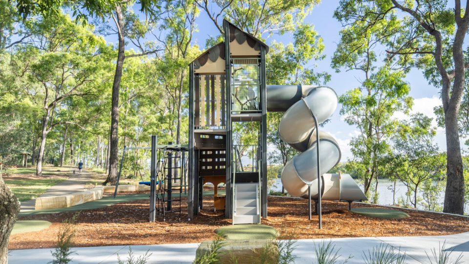 A photo of a commercial playground built by Moduplay